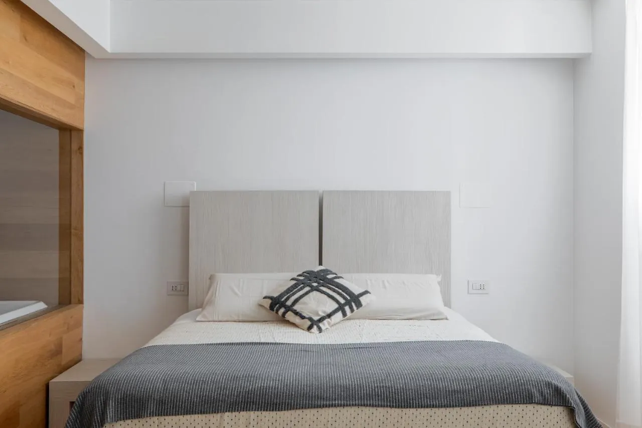 Apartment Saint Peter Caesar Suites Rome Italy